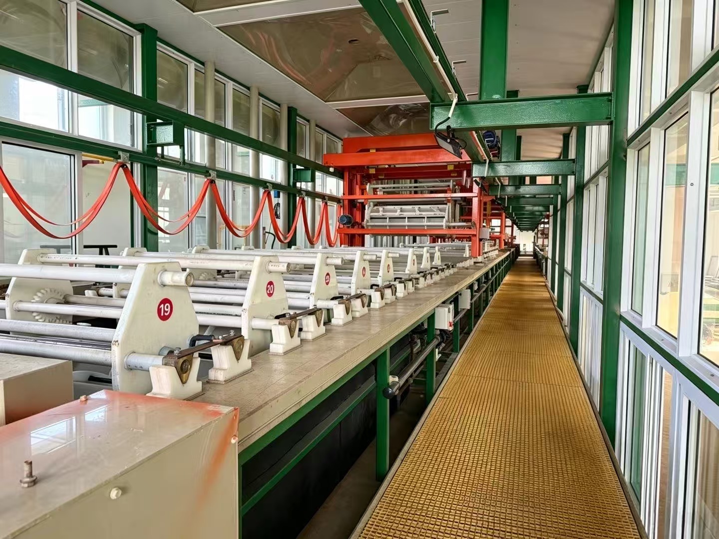 Automatic barrel plating line