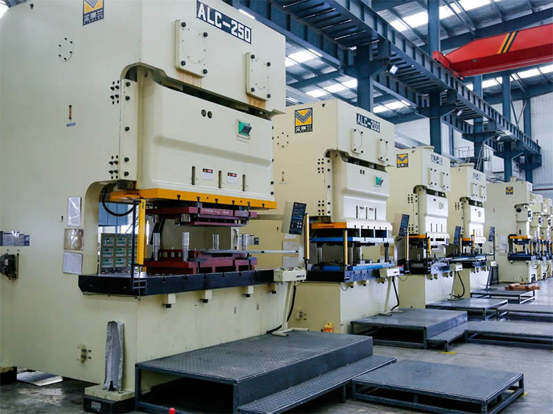 Automated Workshop Factory Photo 768x576.jpg 768w" Sizes="(max Width: 800px) 100vw, 800px">
